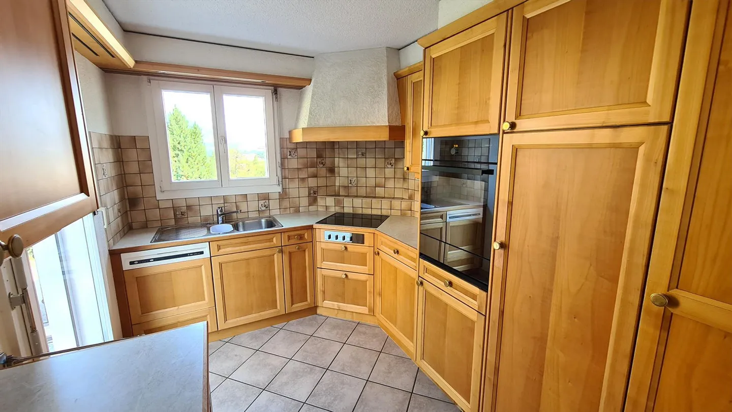 Attraktive 6.5 Zimmer-Doppeleinfamilienhaushälfte - Photo 7 sur 29
