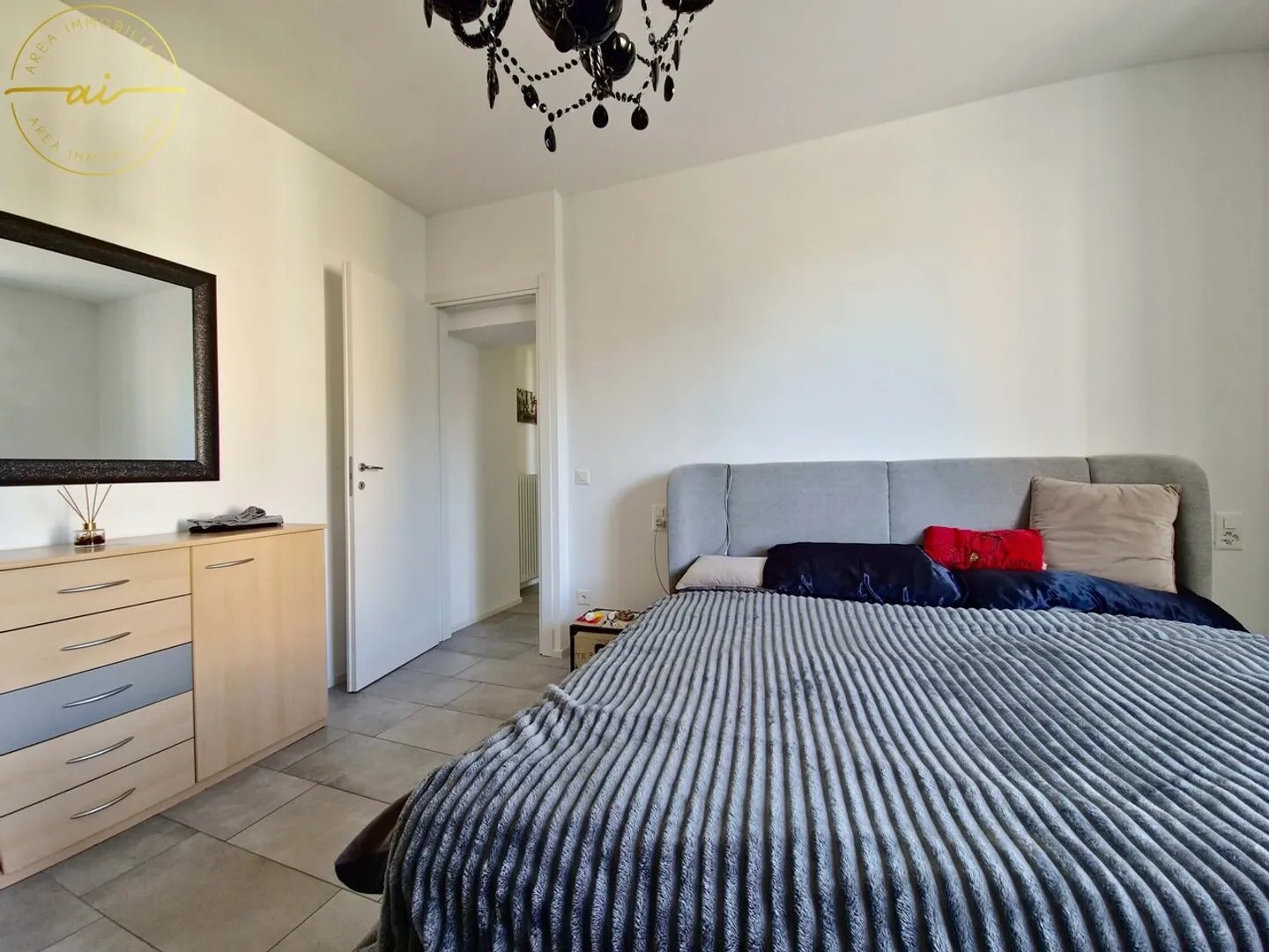 MODERNES WOHNUNG 3.5 ZIMMER IN MORBIO INFERIORE - Foto 6 von 9