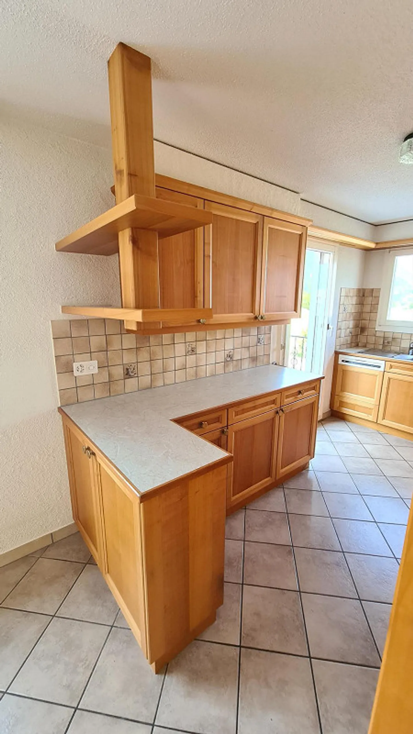 Attraktive 6.5 Zimmer-Doppeleinfamilienhaushälfte - Photo 6 sur 29