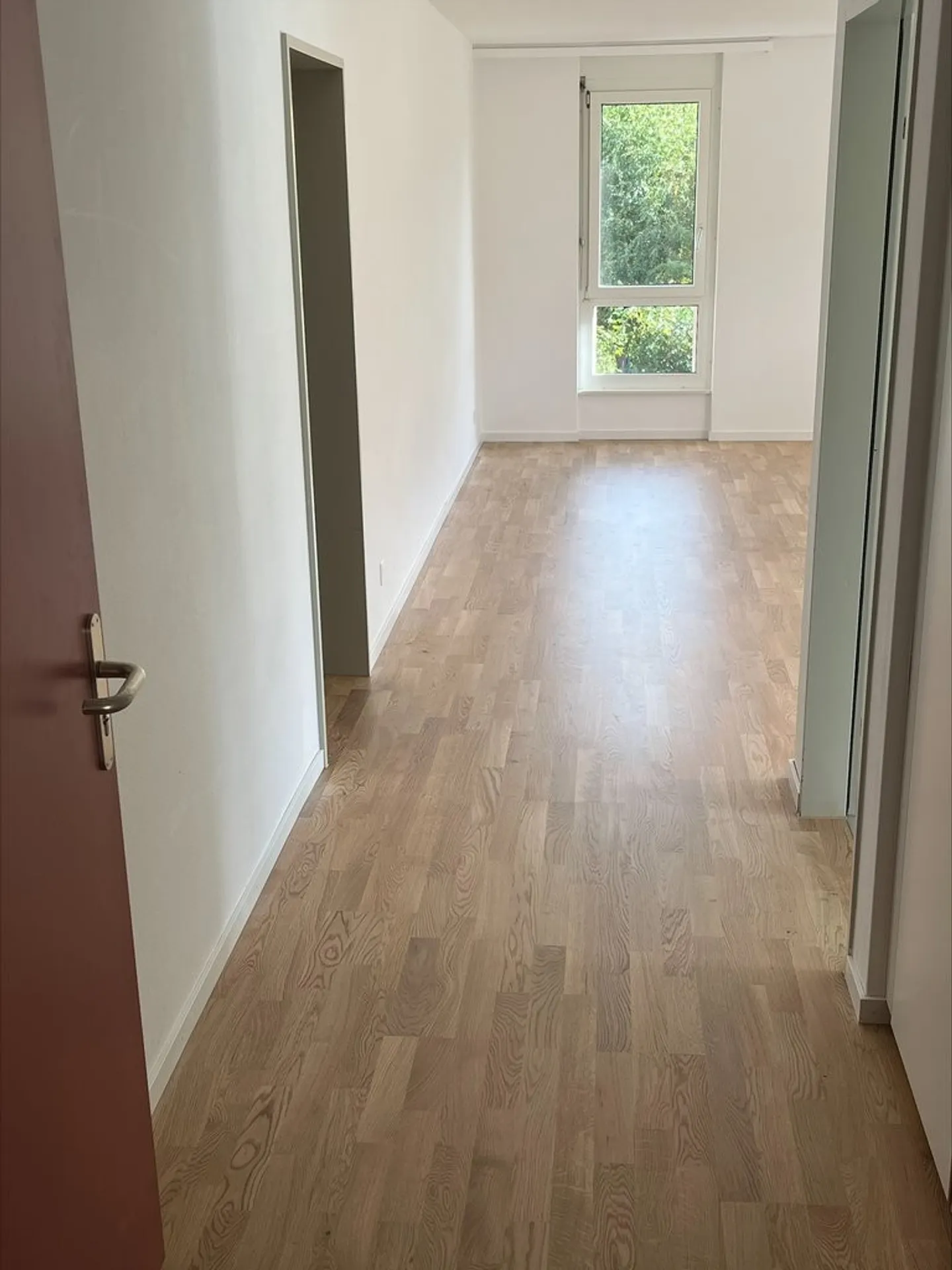 Move in complete serenity thanks to the first net rent offered - Photo 9 of 11