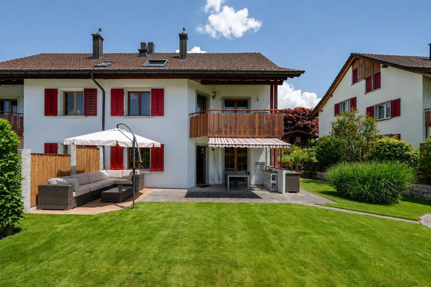 Vivre avec une vue et une idylle de jardin - Photo 1 sur 14