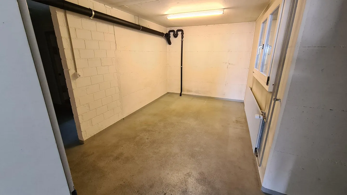 Attraktive 6.5 Zimmer-Doppeleinfamilienhaushälfte - Photo 25 sur 29