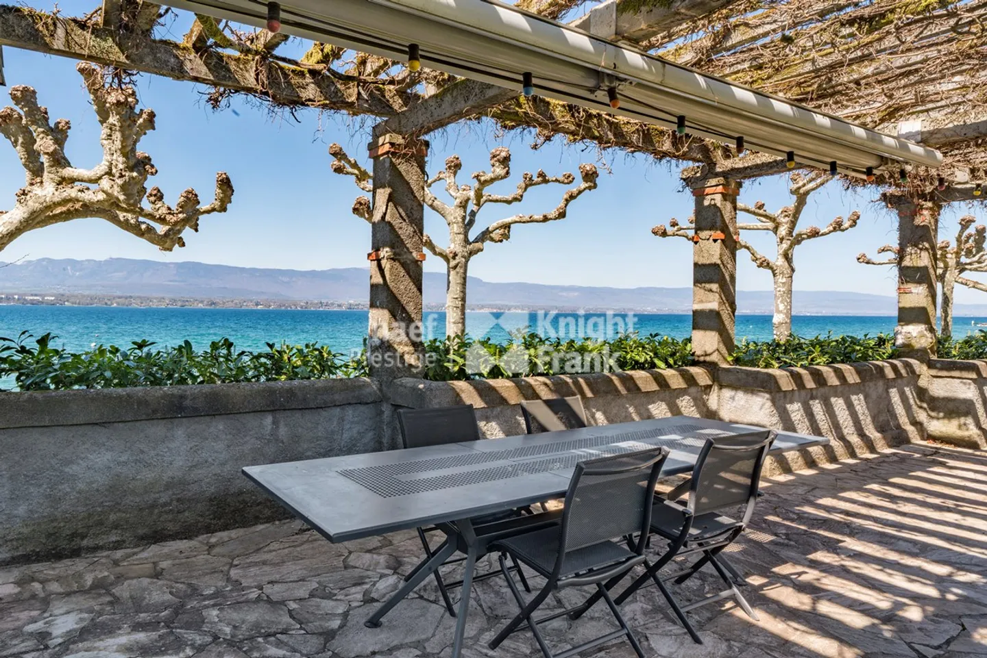 OFF-MARKET : Eigentum am Seeufer - Foto 2 von 3