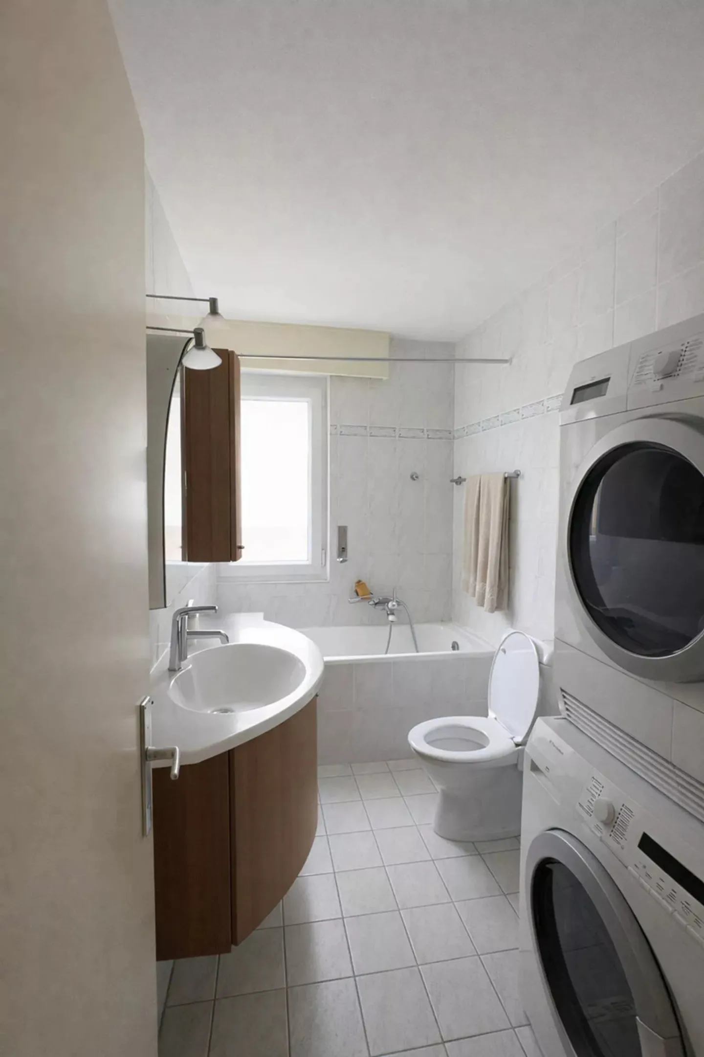 Appartement lumineux 4.5 pièces - Photo 4 sur 9