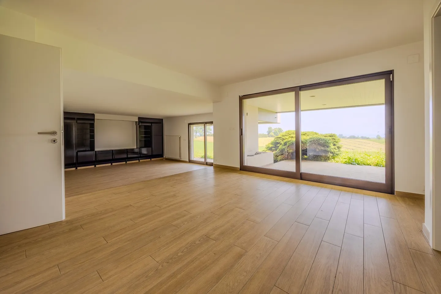 Zeitgenössische Villa - Foto 4 von 5