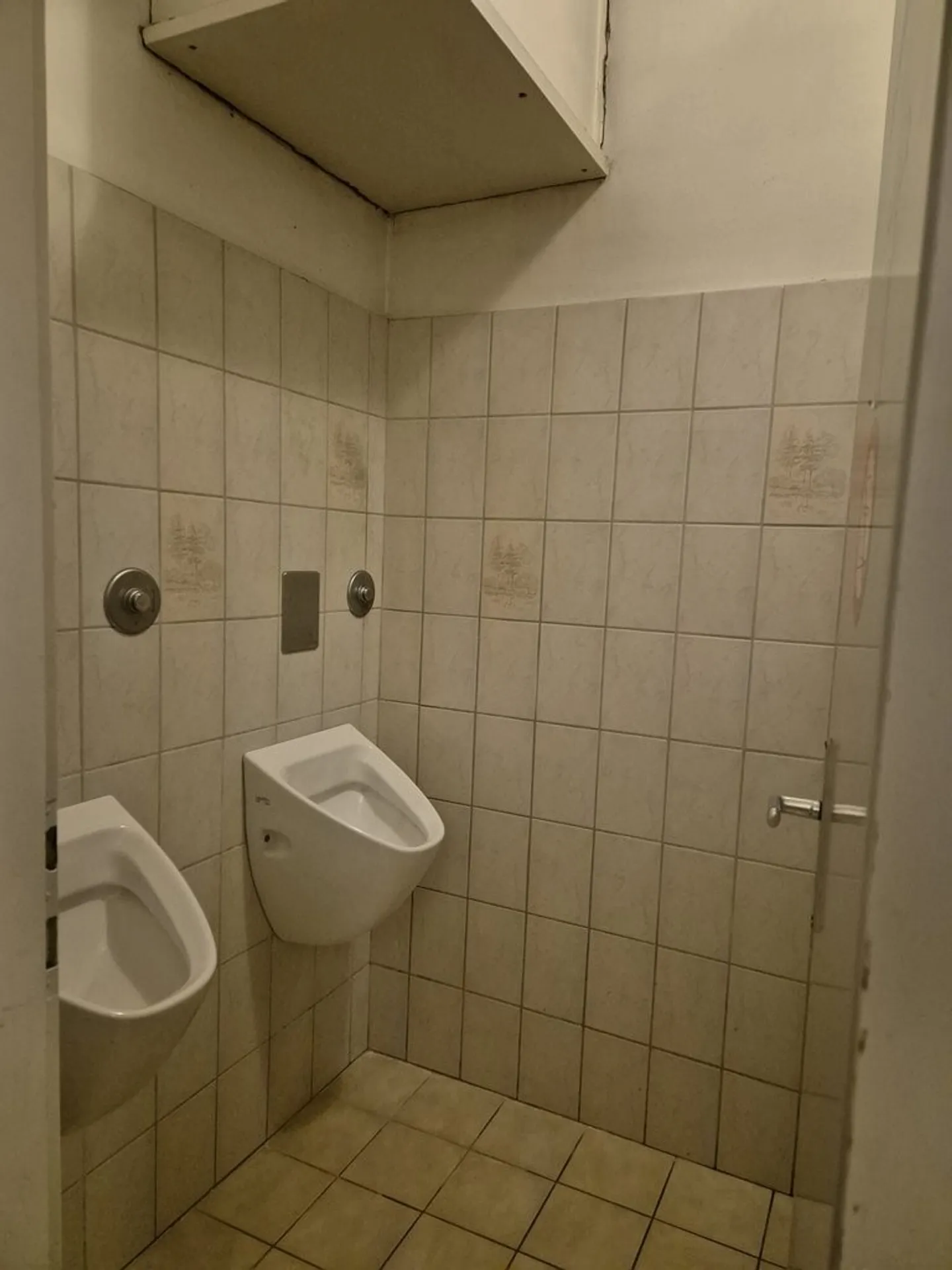 Café Spacieux à Louer - Photo 7 sur 9