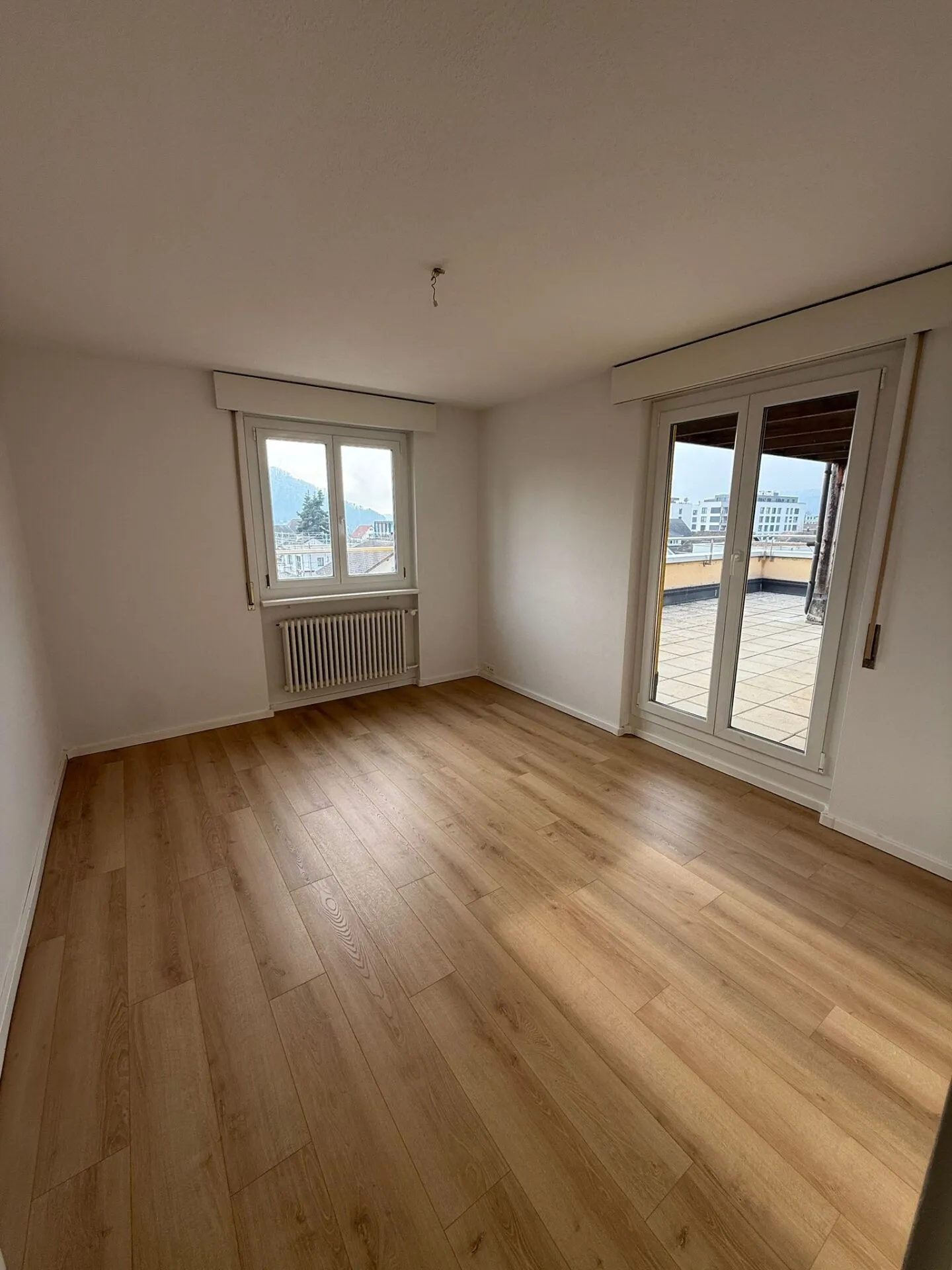 Stilvolle Attikawohnung mit Aussicht - Foto 6 von 10