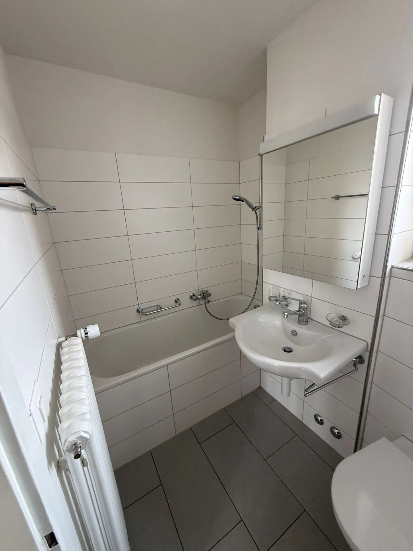 Stilvolle Attikawohnung mit Aussicht - Foto 8 von 10