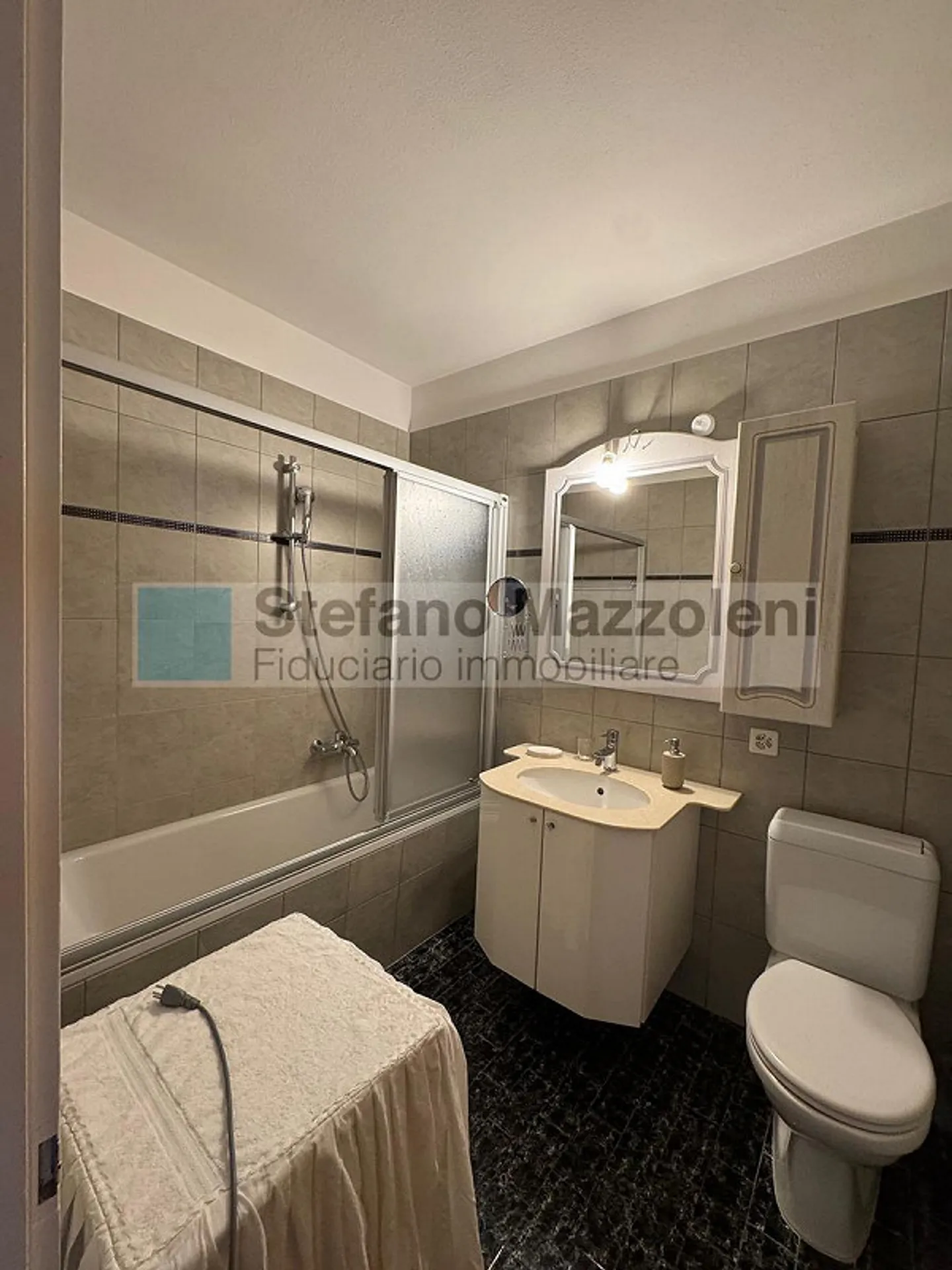 LOCARNO - 3 1/2 Zimmer - auch oberste Etage schöne Aussicht - Foto 8 von 9
