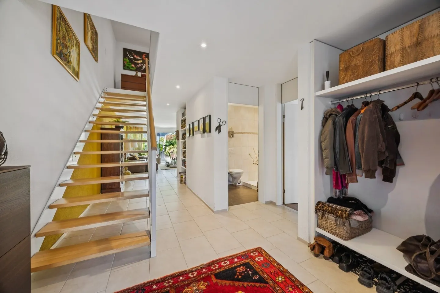 Spacious Garden Maisonette - Photo 2 of 10