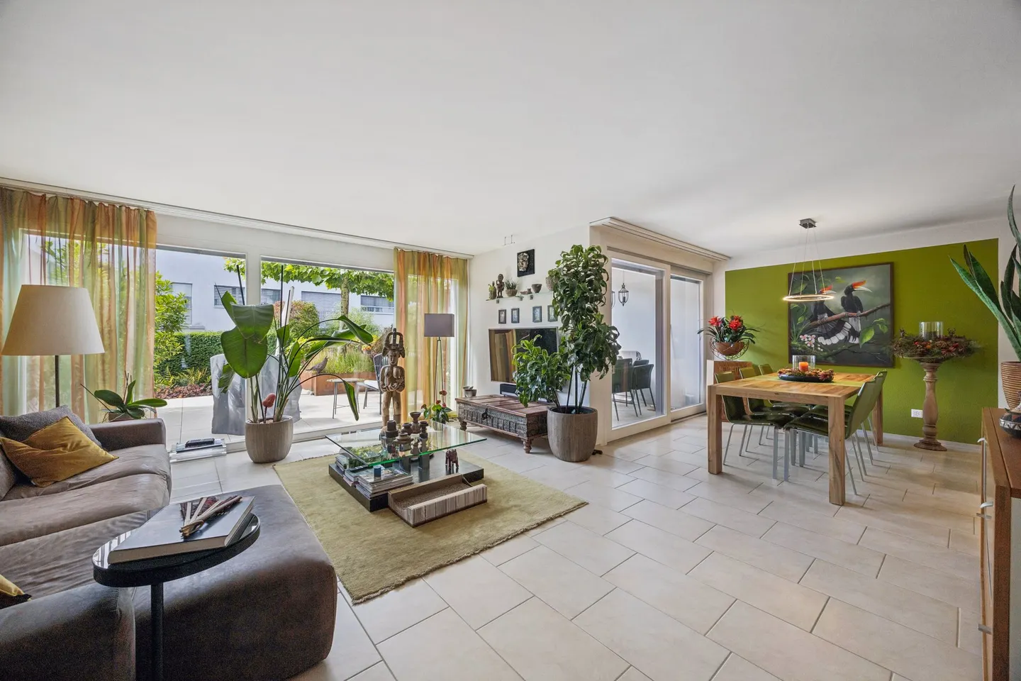 Spacious Garden Maisonette - Photo 3 of 10