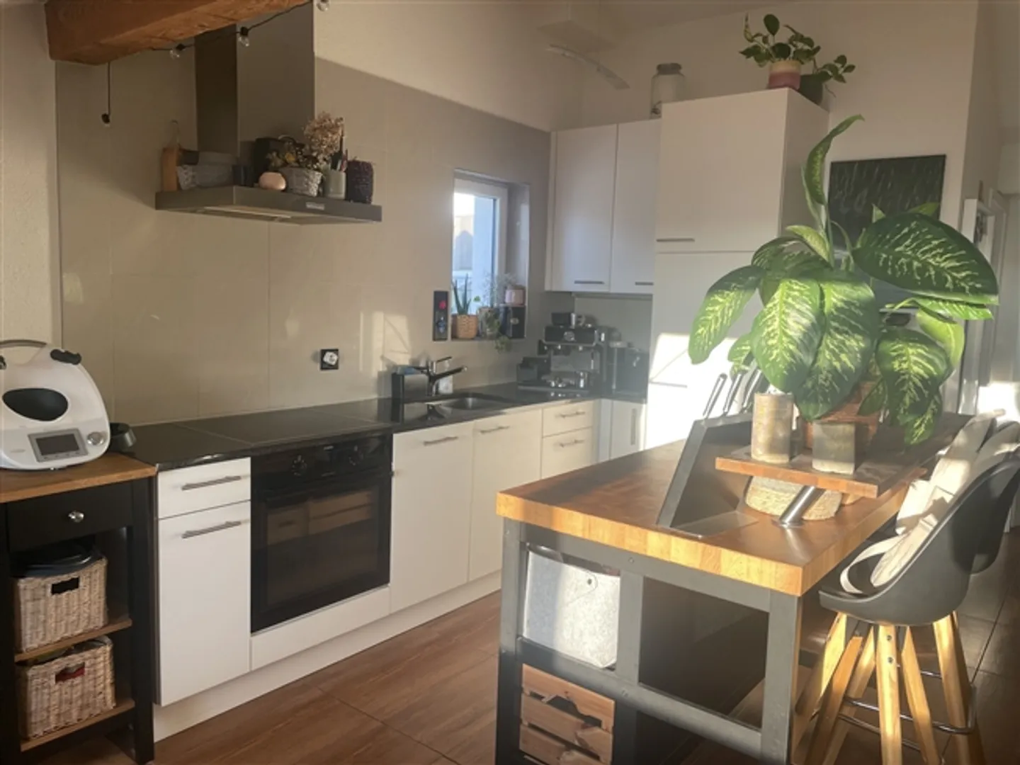 APPARTAMENTO 3½ STANZE A ZURIGO - DISTRETTO 9, ARREDATO, TEMPORANEO - Foto 3 di 3