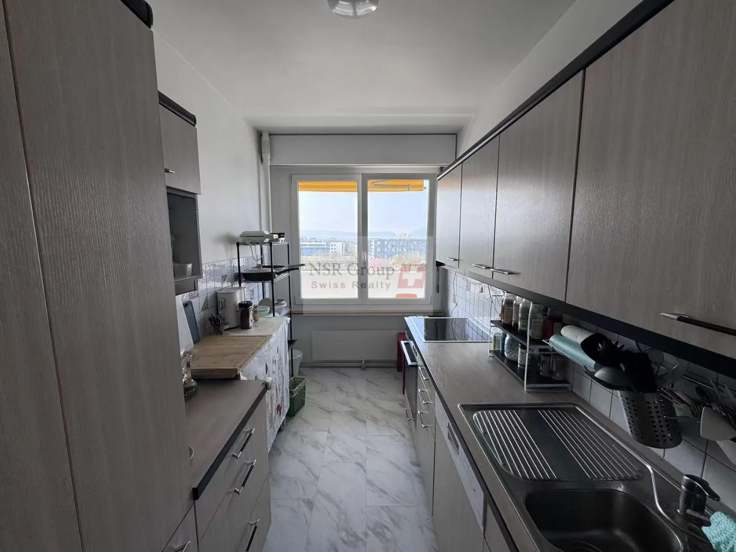 Appartement PPE avec vue et parc - Photo 3 sur 5