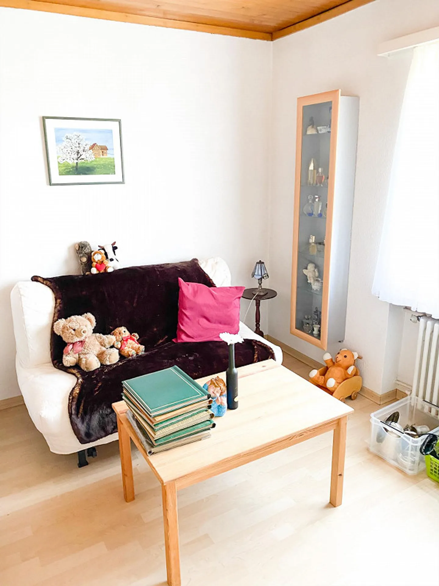 Casa unifamiliare di 4,5 stanze in una posizione centrale e tranquilla - Foto 6 di 9