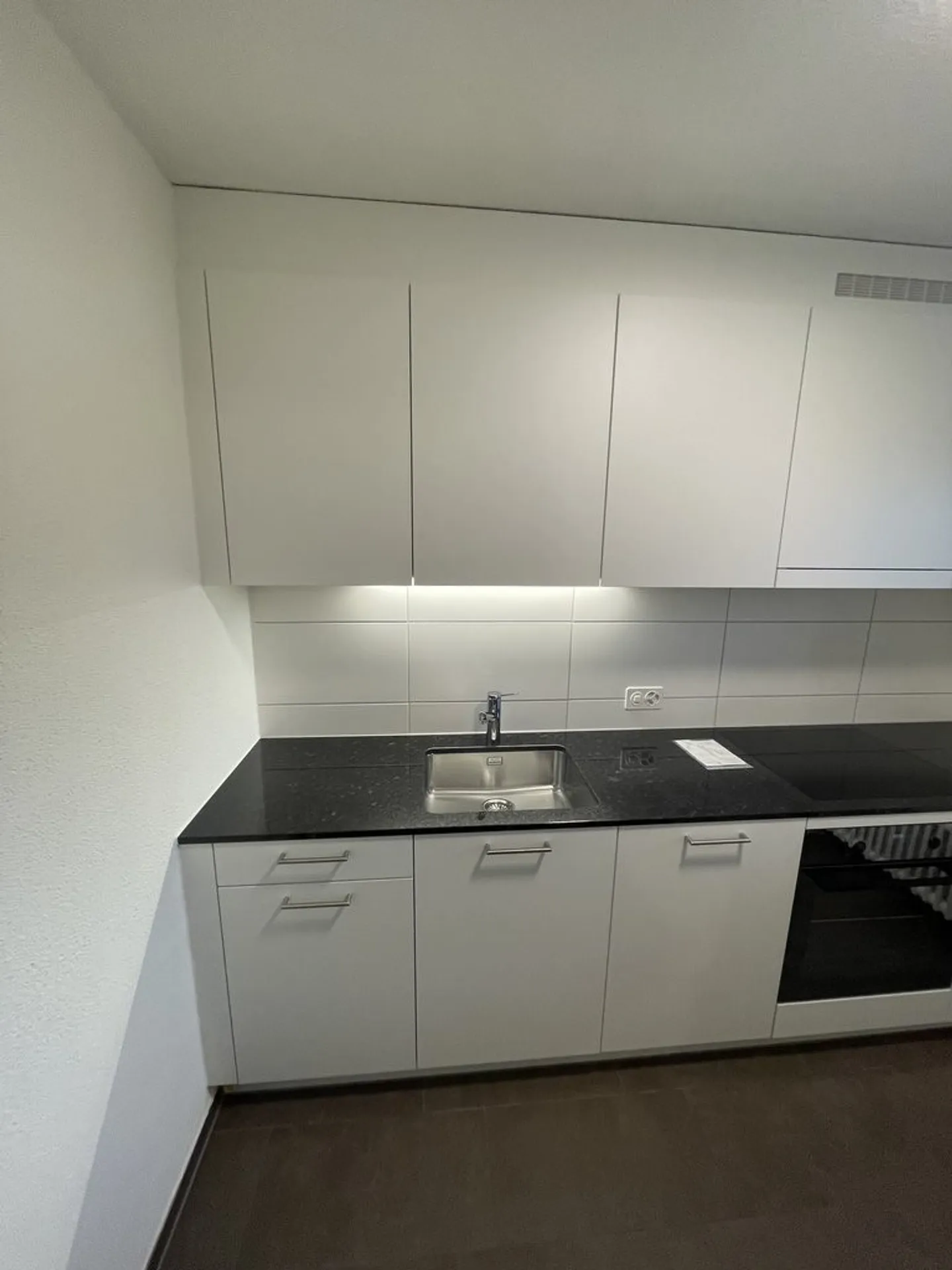 Central 2.5-room apartment in Dietikon for rent - Photo 2 of 6