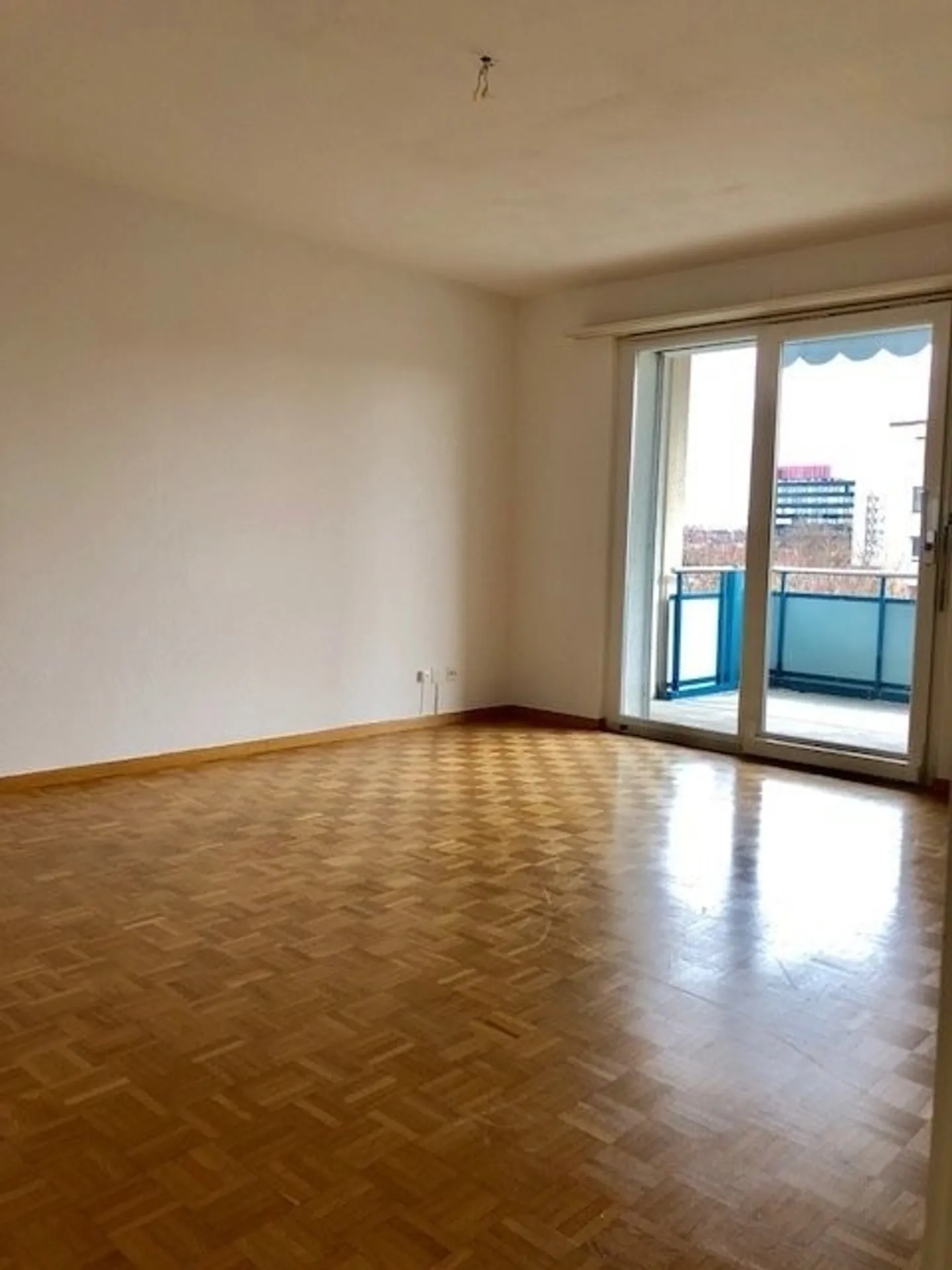 Central 2.5-room apartment in Dietikon for rent - Photo 3 of 6