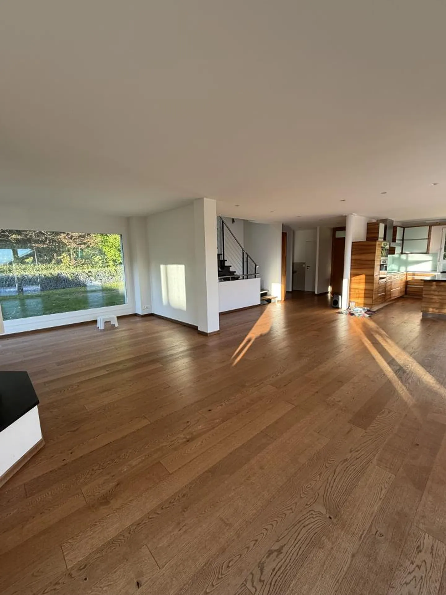 Villa di Eccezione a Givrins - Comfort, Modernità e Serenità - Foto 4 di 7