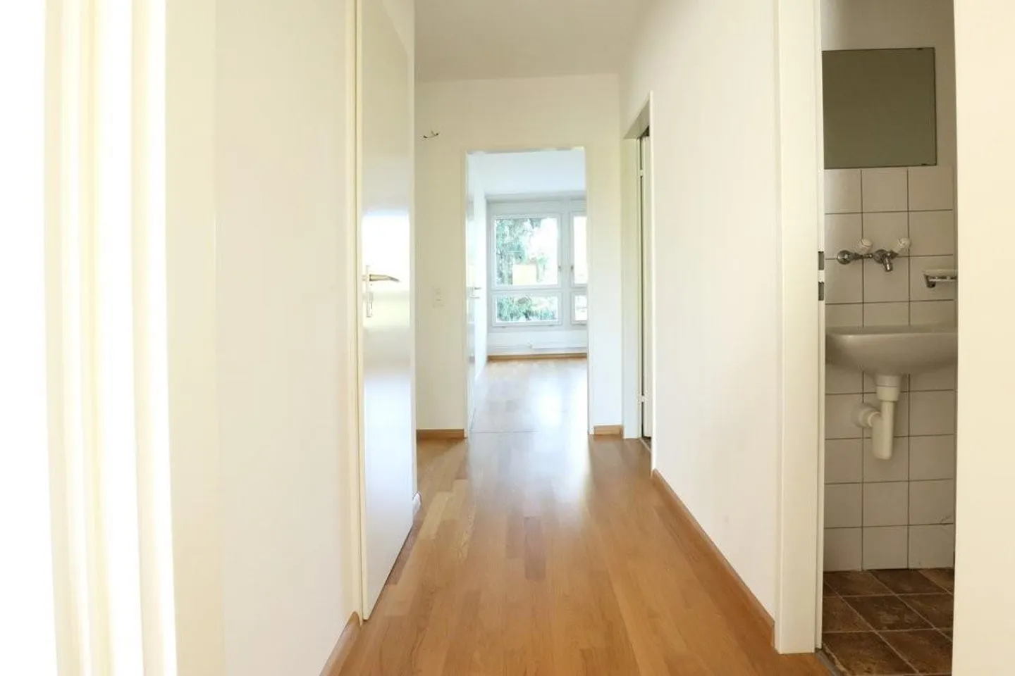 Appartement confortable avec belle vue à Aesch - Photo 7 sur 11