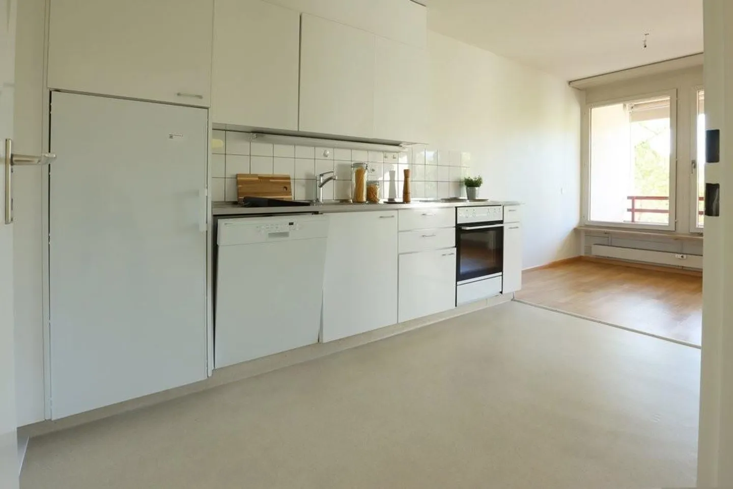 Appartement confortable avec belle vue à Aesch - Photo 2 sur 11