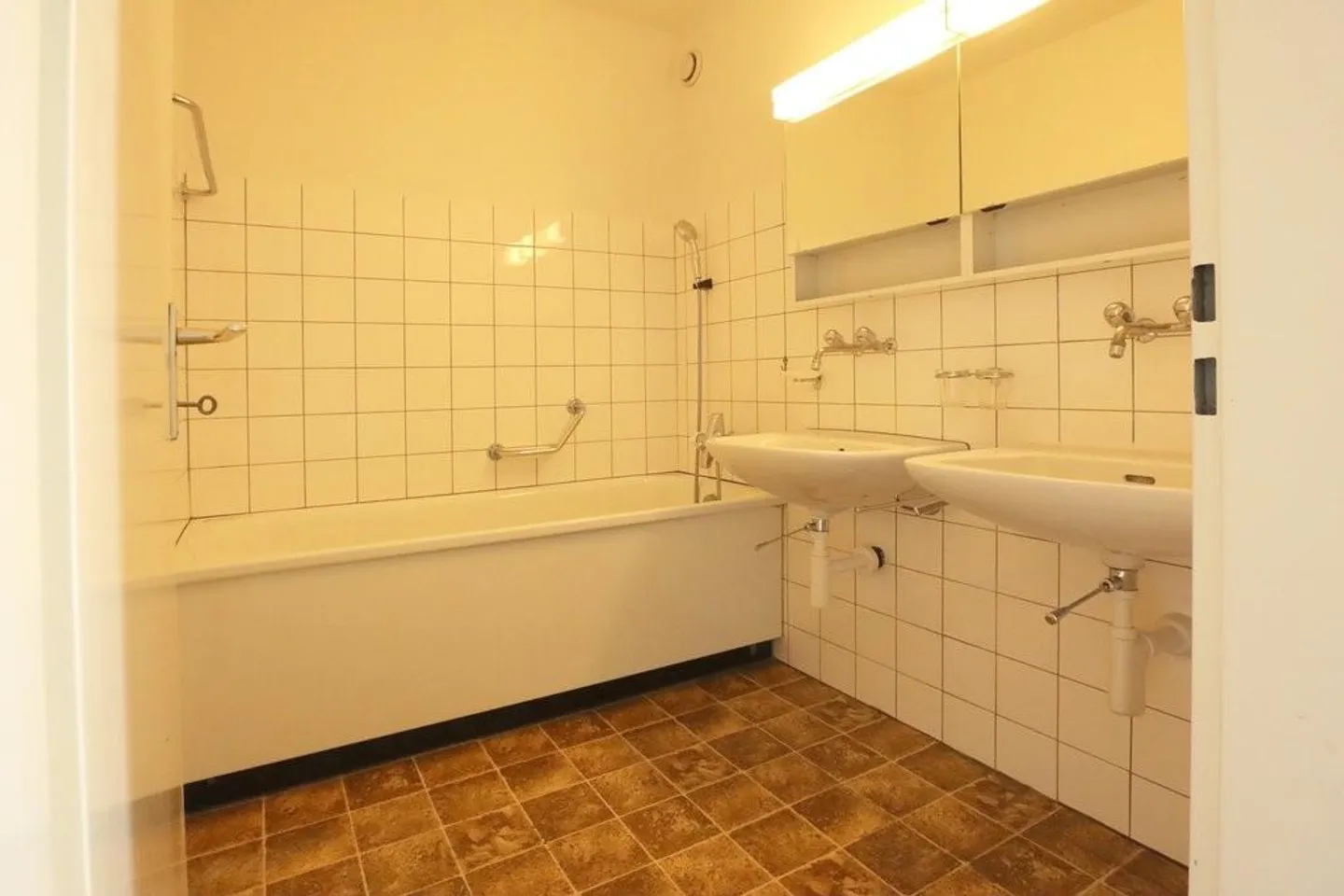 Appartement confortable avec belle vue à Aesch - Photo 11 sur 11