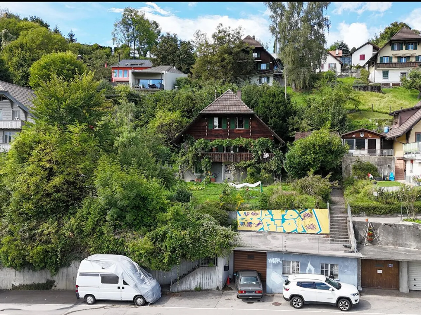 Terreno edificabile in un ambiente verde - Foto 1 di 4