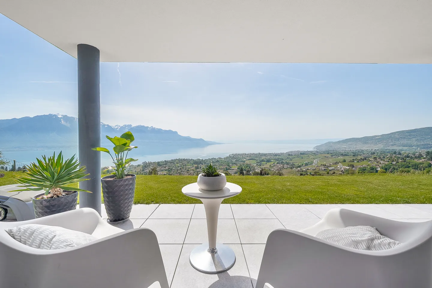 Luxuswohnung mit atemberaubendem Blick - Foto 2 von 13