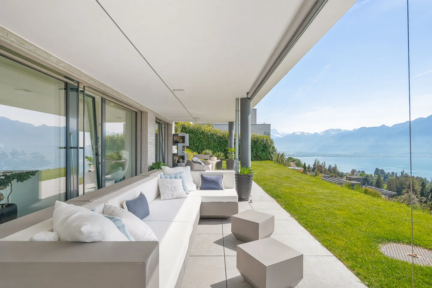 Luxuswohnung mit atemberaubendem Blick - Foto 3 von 13