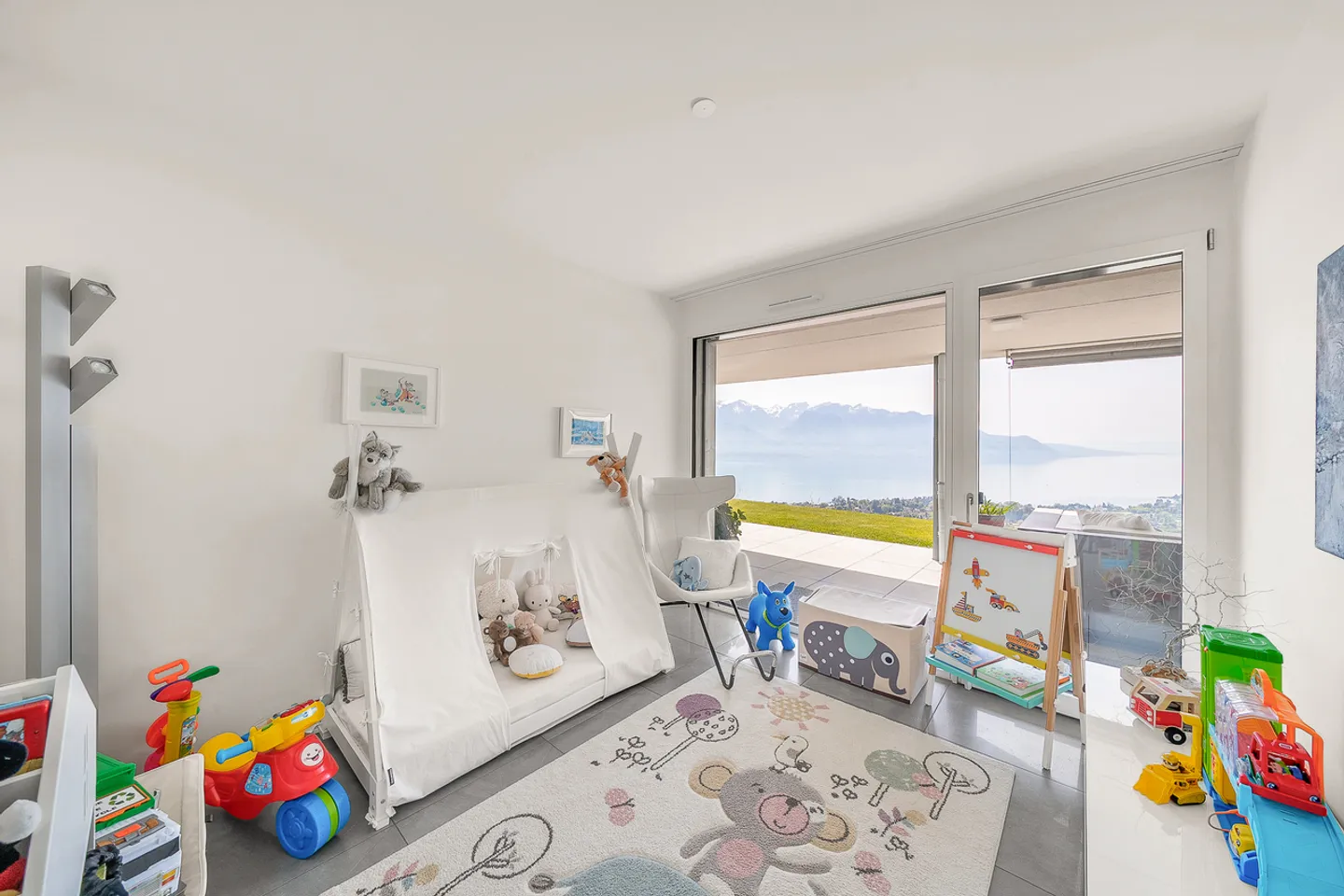 Luxuswohnung mit atemberaubendem Blick - Foto 10 von 13