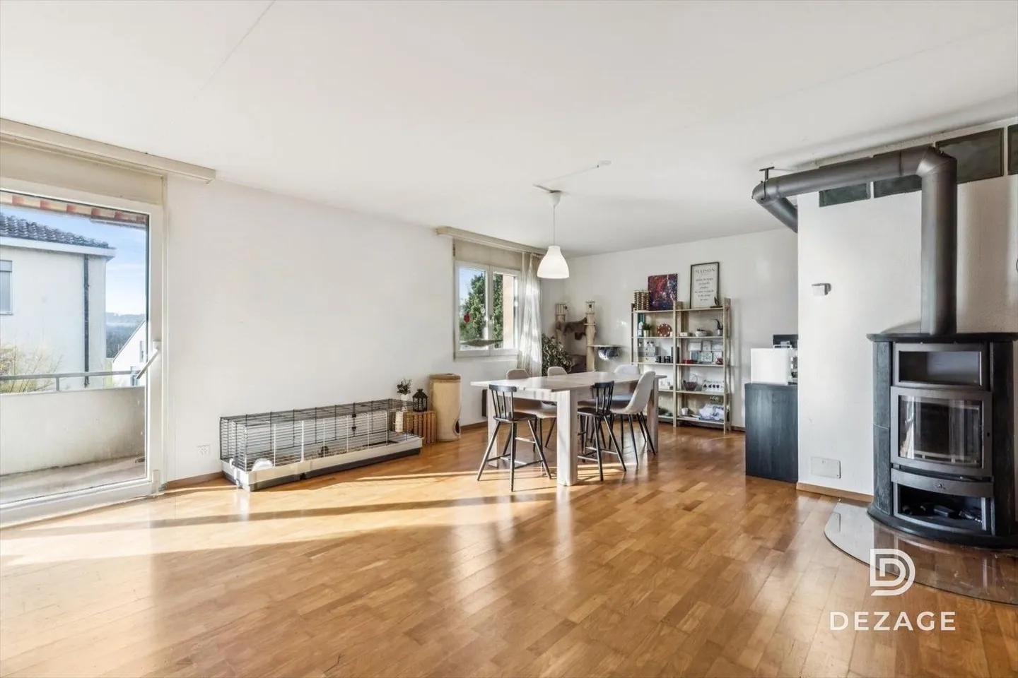 Apartment with renovation potential and possibilities for redesign, centrally located in the village! - Photo 1 of 13