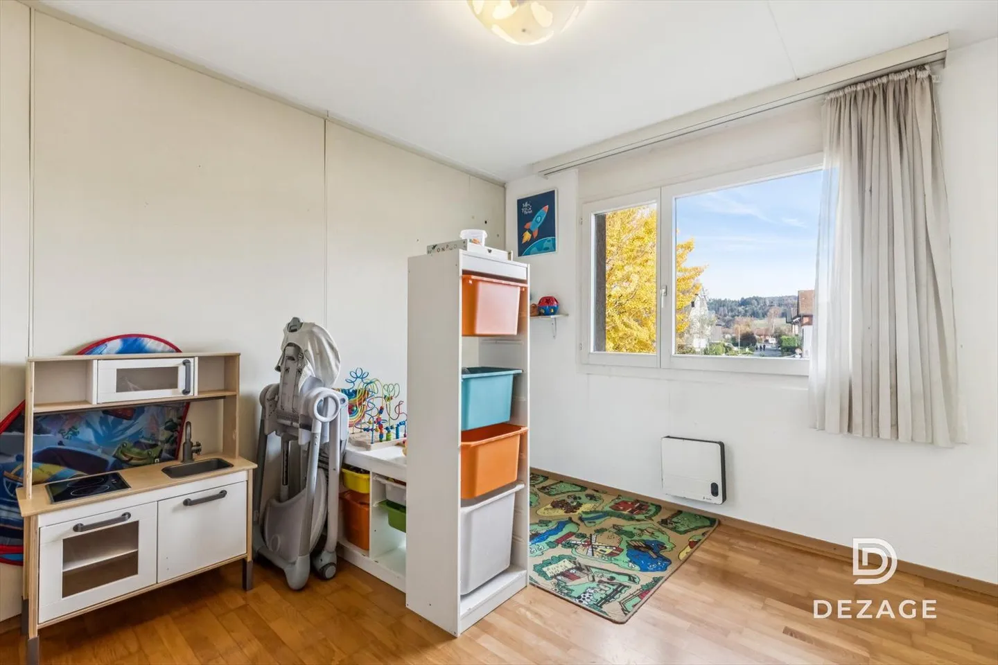 Apartment with renovation potential and possibilities for redesign, centrally located in the village! - Photo 10 of 13