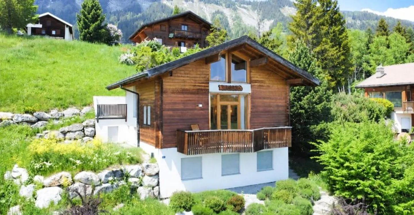 Chalet 5.5 rooms in Anzère - Photo 1 of 12