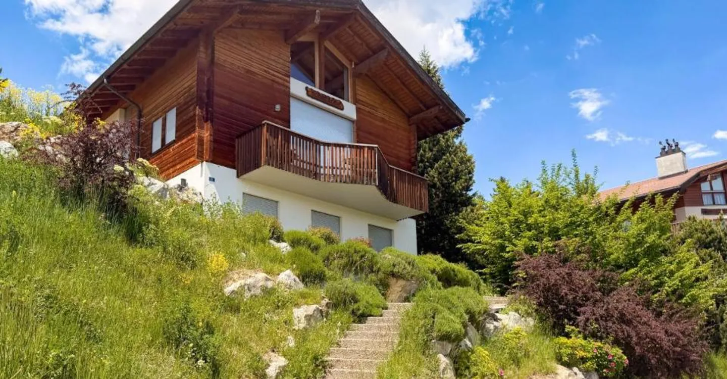 Chalet 5.5 rooms in Anzère - Photo 2 of 12