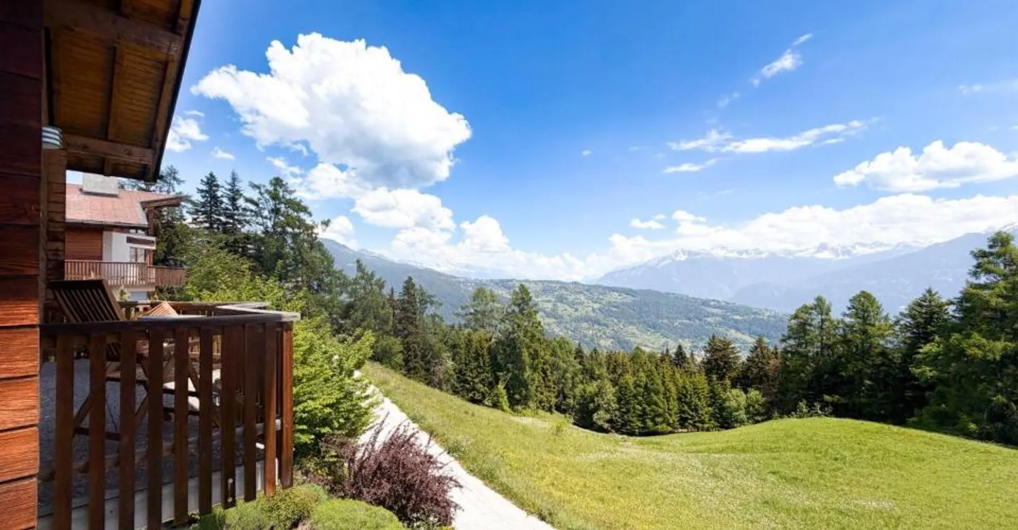 Chalet 5.5 rooms in Anzère - Photo 4 of 12