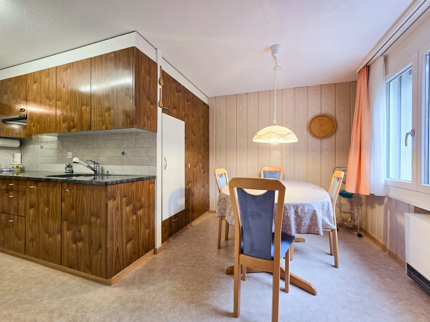 Charmante appartement de 5,5 pièces avec vue sur la montagne à Frutigen - Photo 5 sur 27