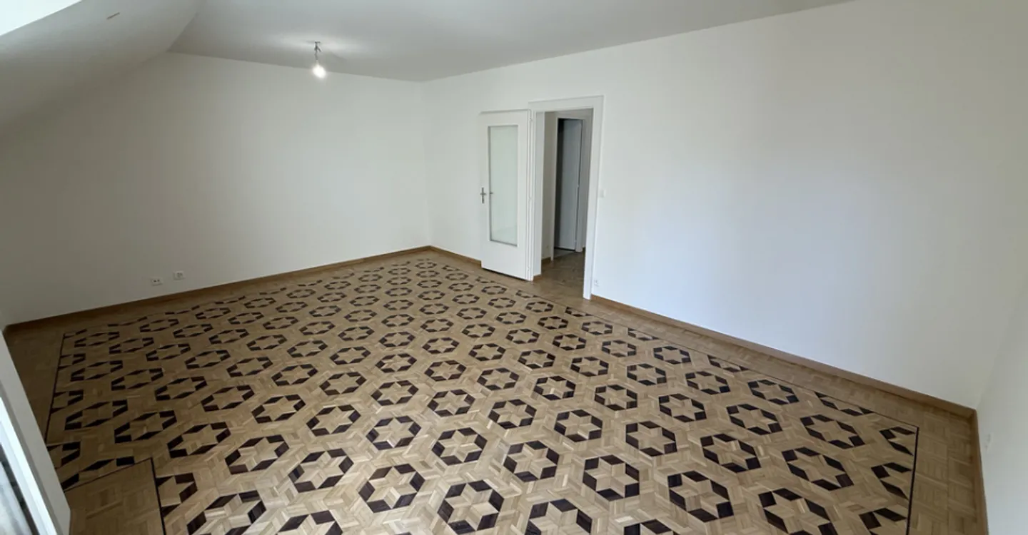 Appartamento completamente ristrutturato di 3 locali situato al 3° piano - Foto 1 di 5