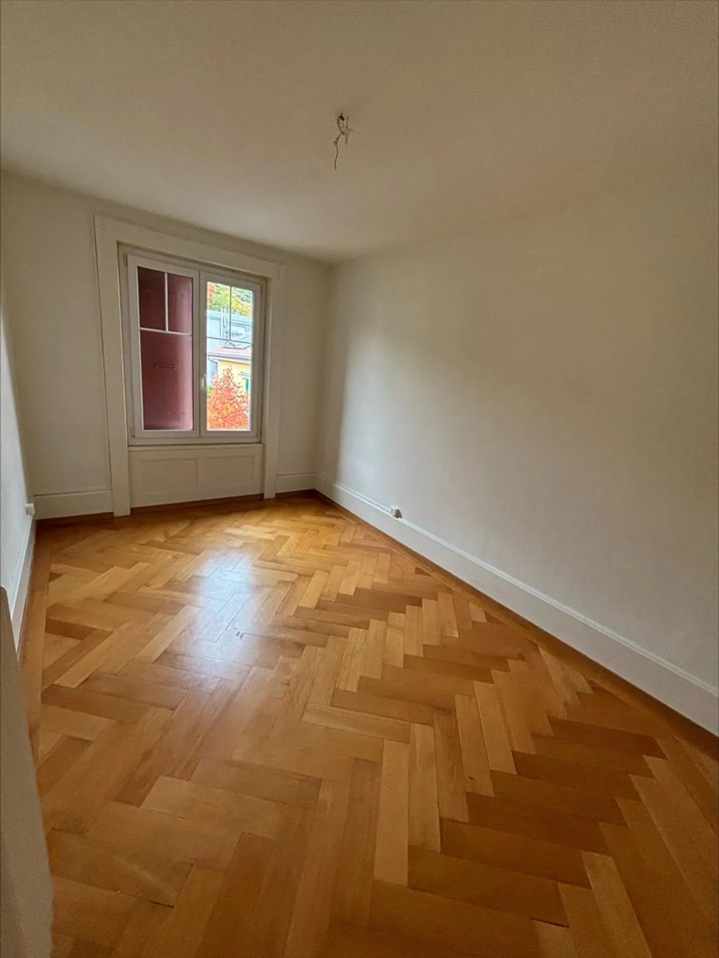 Nice 3.0 room apartment with balcony in Corcelles - Photo 5 of 7