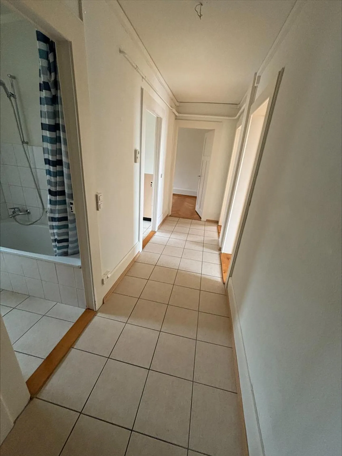 Nice 3.0 room apartment with balcony in Corcelles - Photo 7 of 7