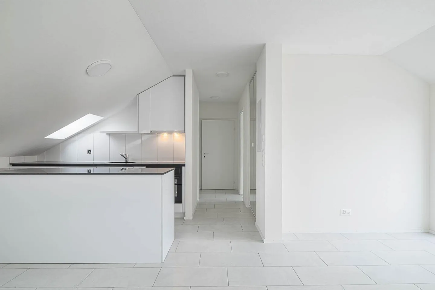 2.5-room apartment in Schaffhausen - Photo 2 of 10