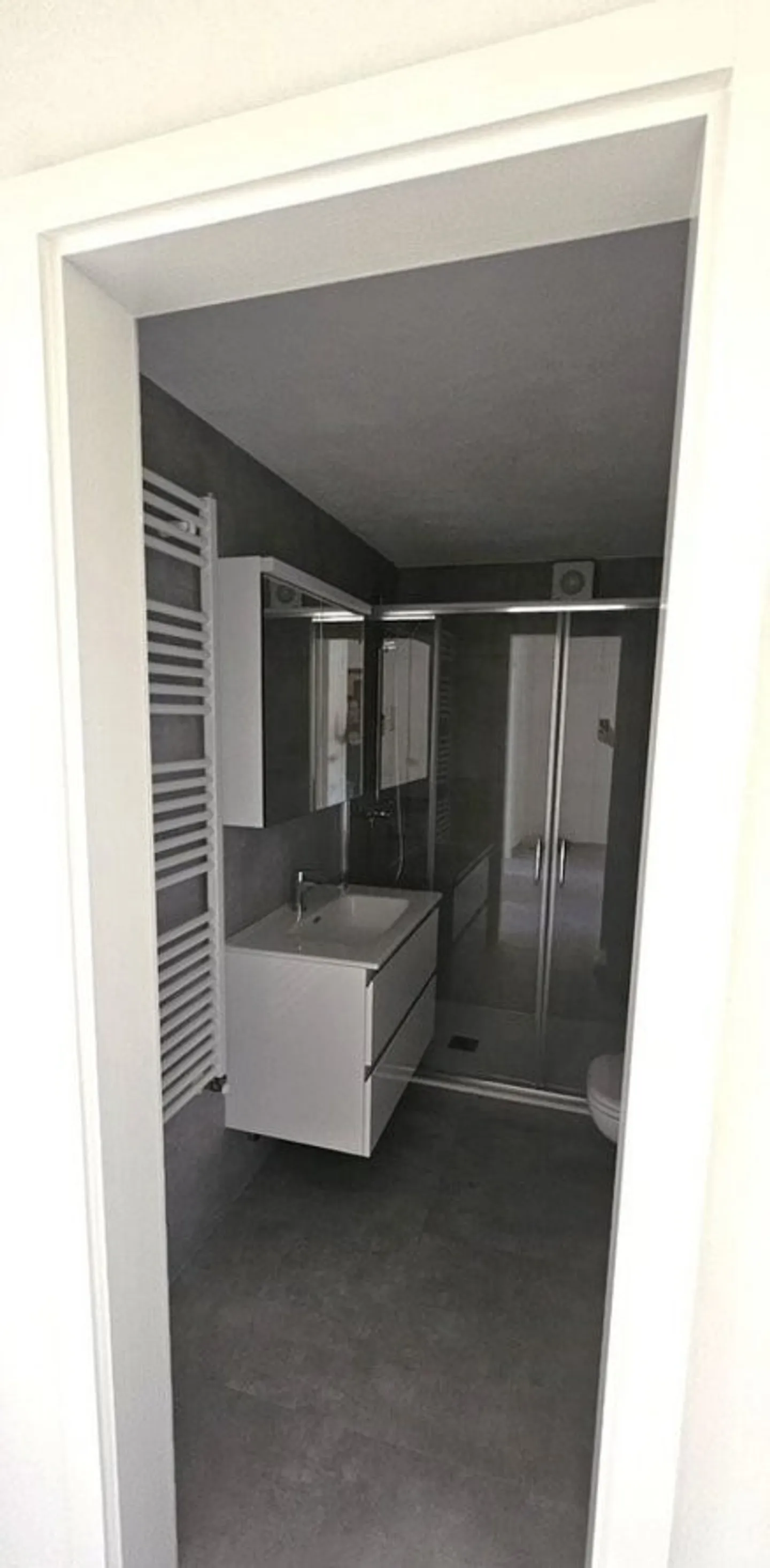 Appartamento in posizione ottimale ristrutturato - Foto 4 di 8
