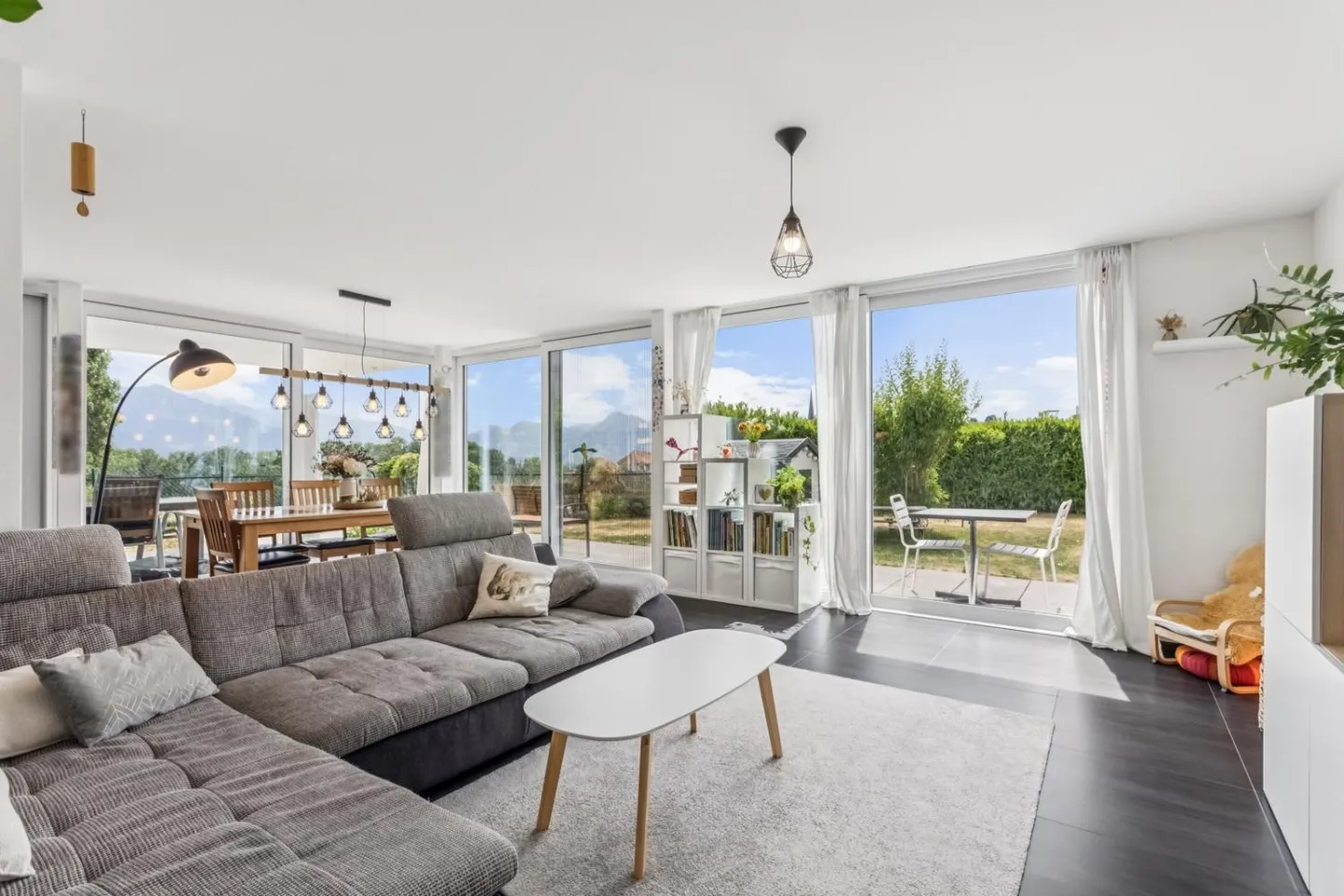 4,5 Zimmer mit privatem Garten und atemberaubendem Blick auf den Moléson - Foto 2 von 10