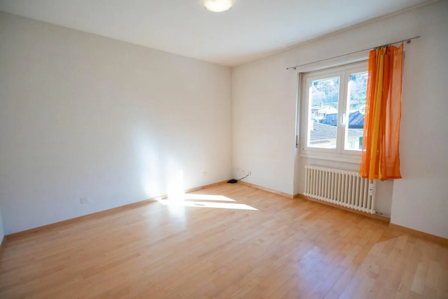 Schöne 3,5-Zimmer-Wohnung zu verkaufen - Foto 9 von 12
