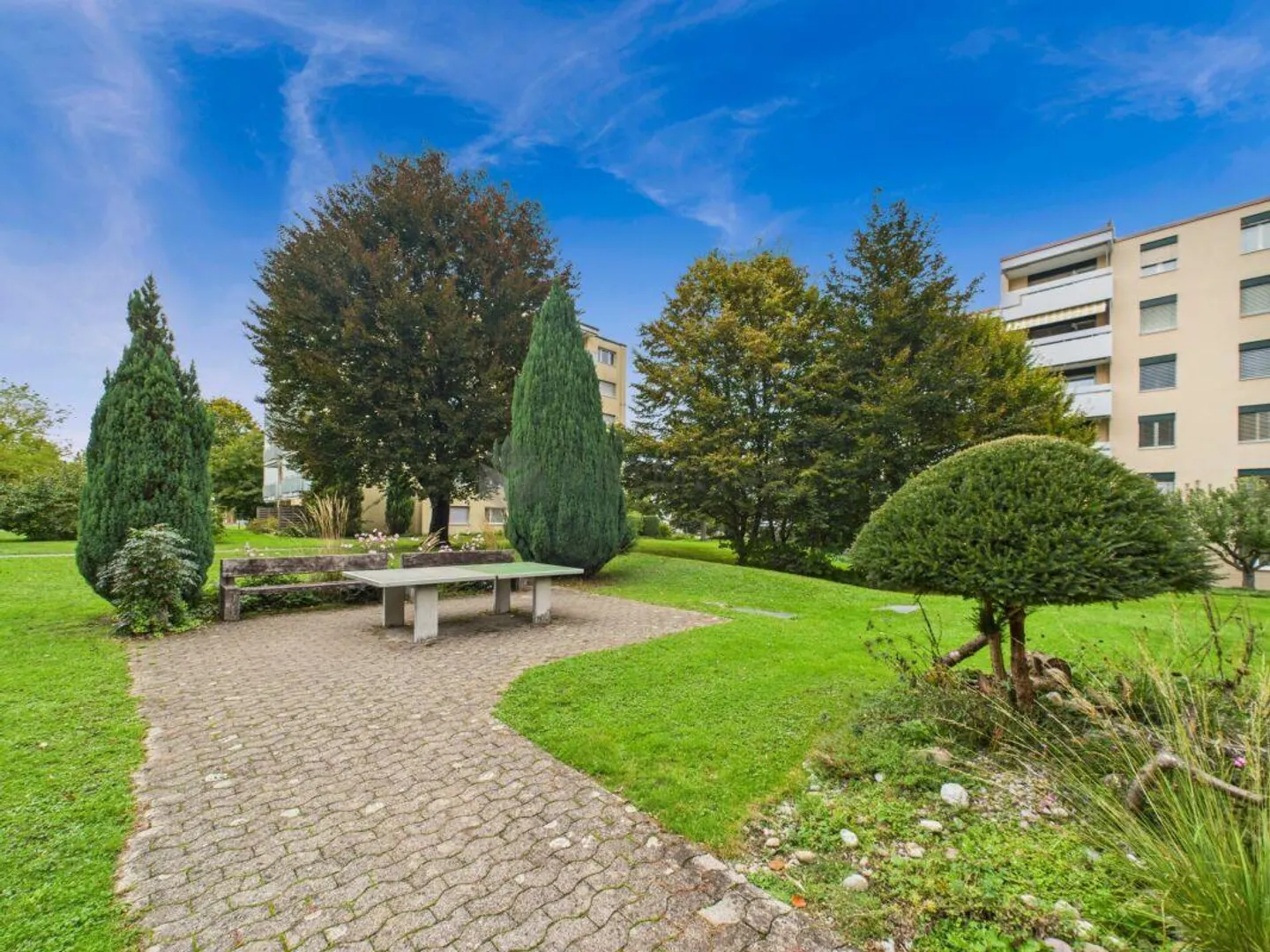 Appartamento 3.5 camere ristrutturato di alta qualità in una zona residenziale ricercata - Foto 11 di 12