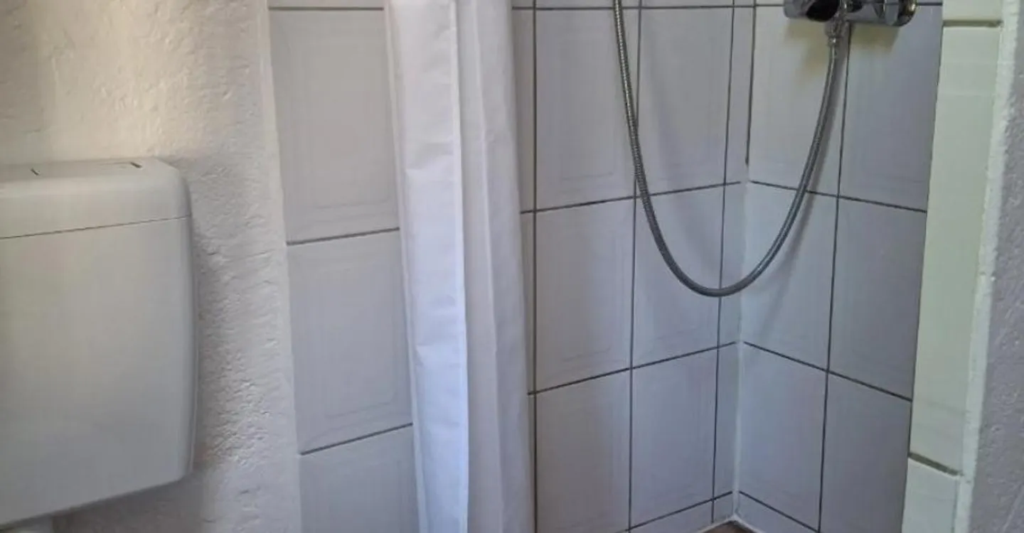 Charmante Dachgeschosswohnung mit 1 Zimmer in Echallens - Foto 6 von 7
