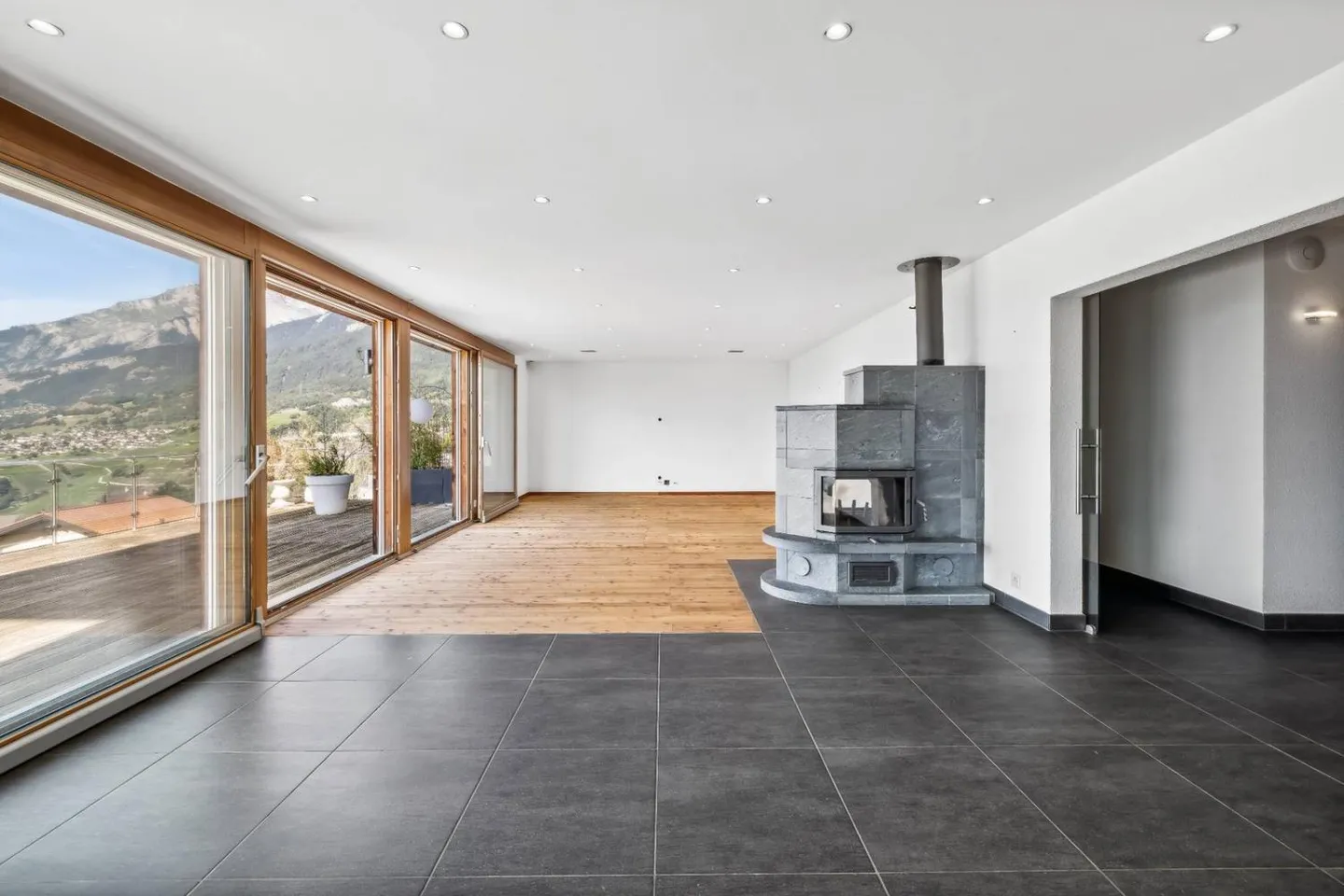 Villa Éblouissante avec Annexe - Photo 4 sur 10