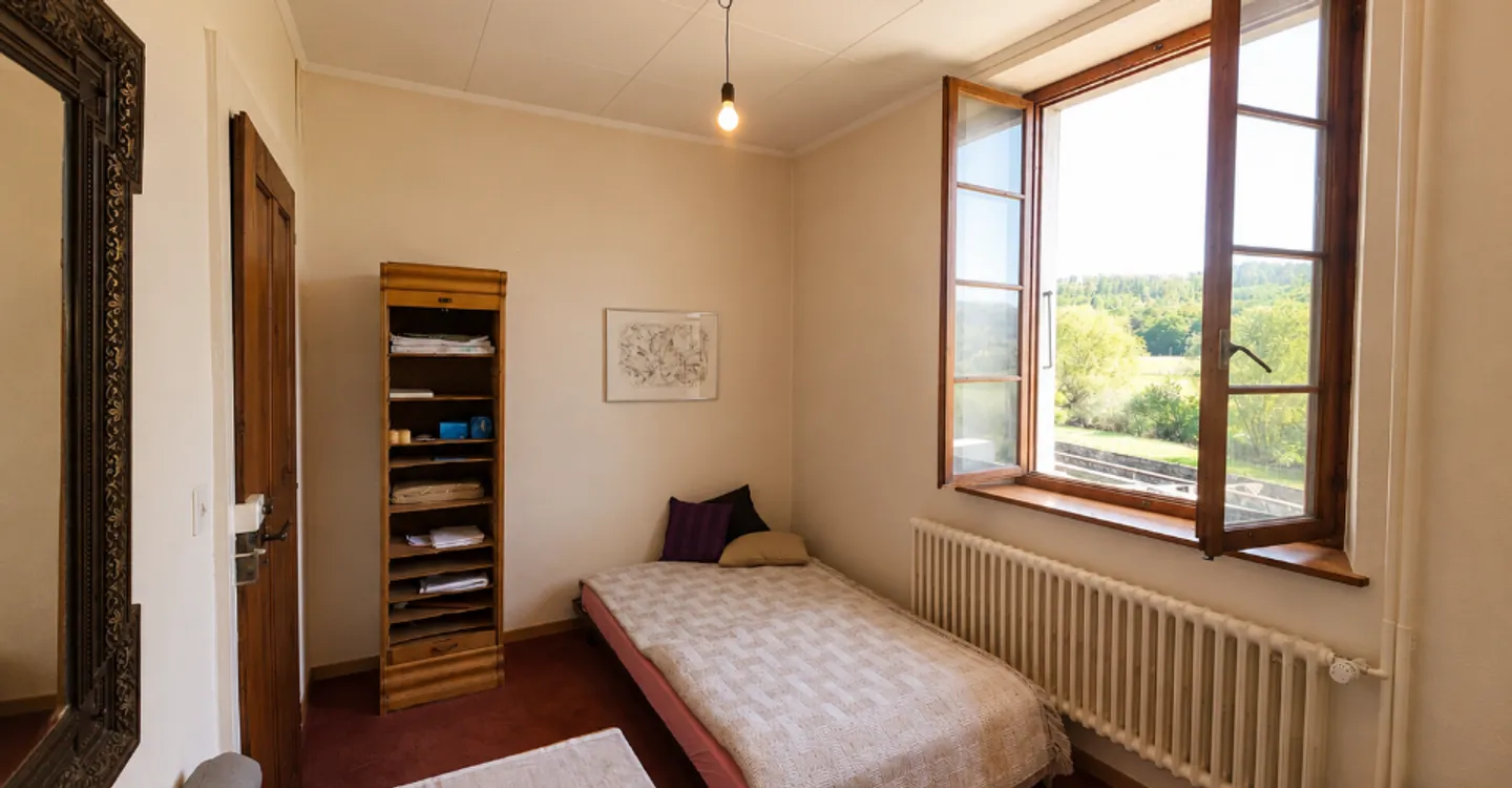 Unique Duplex Apartment with Garden - Photo 4 of 12