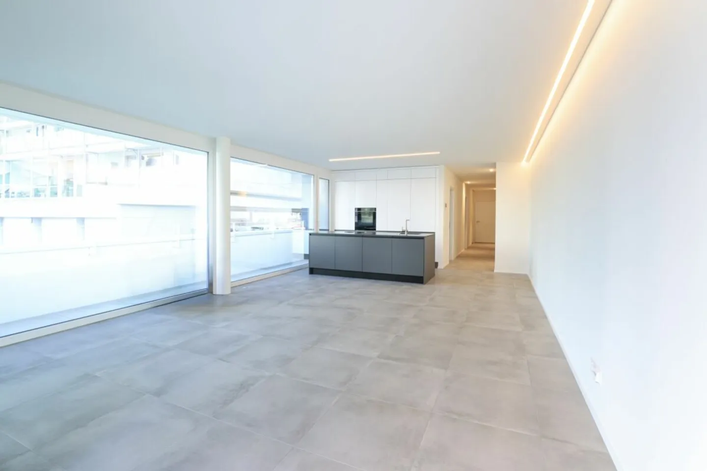 SOLDUNO - Appartamento nuovo e moderno con terrazza - Foto 3 di 13