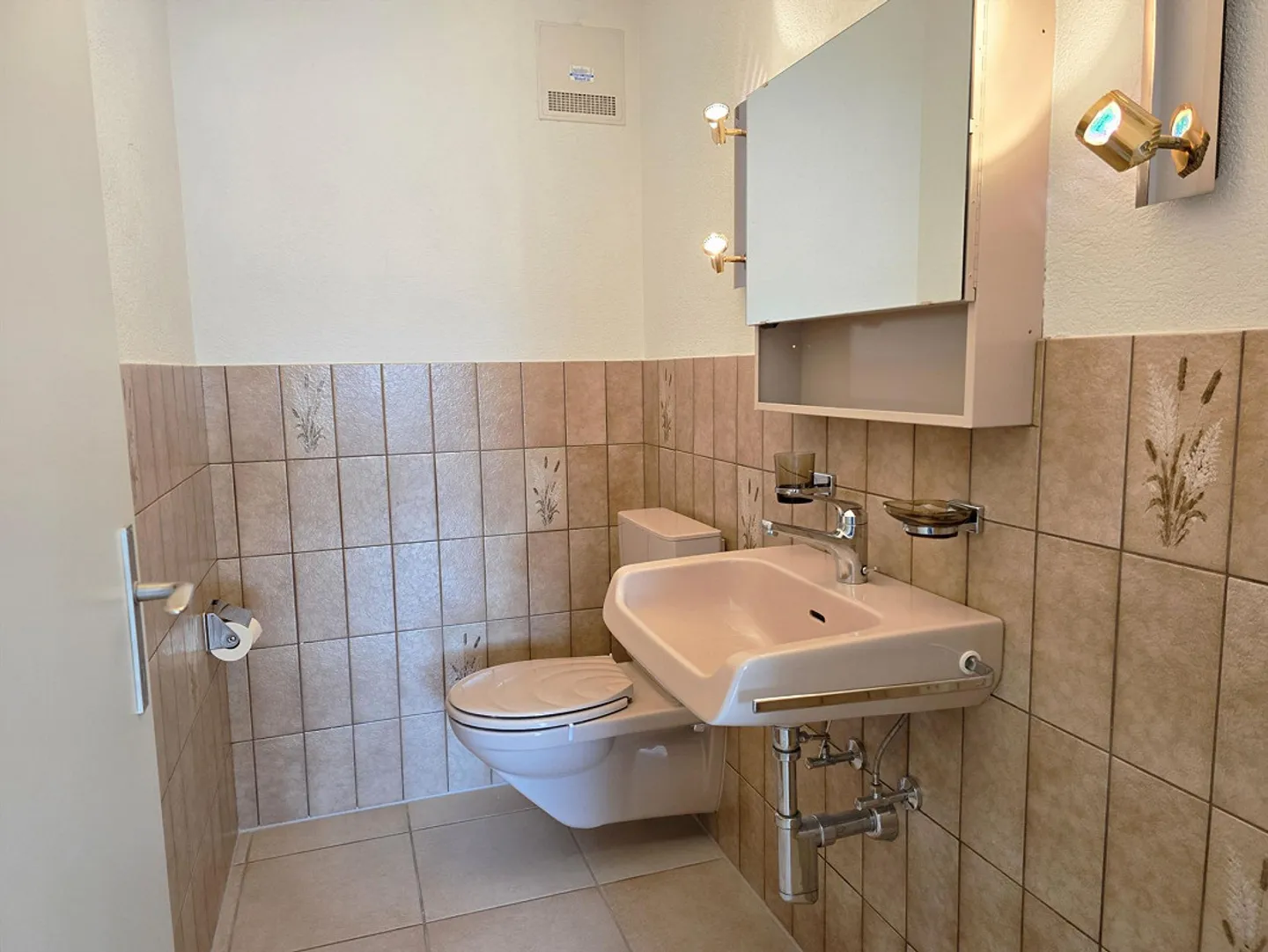 Attractive 4.5-room condominium in a quiet location - Photo 5 of 9