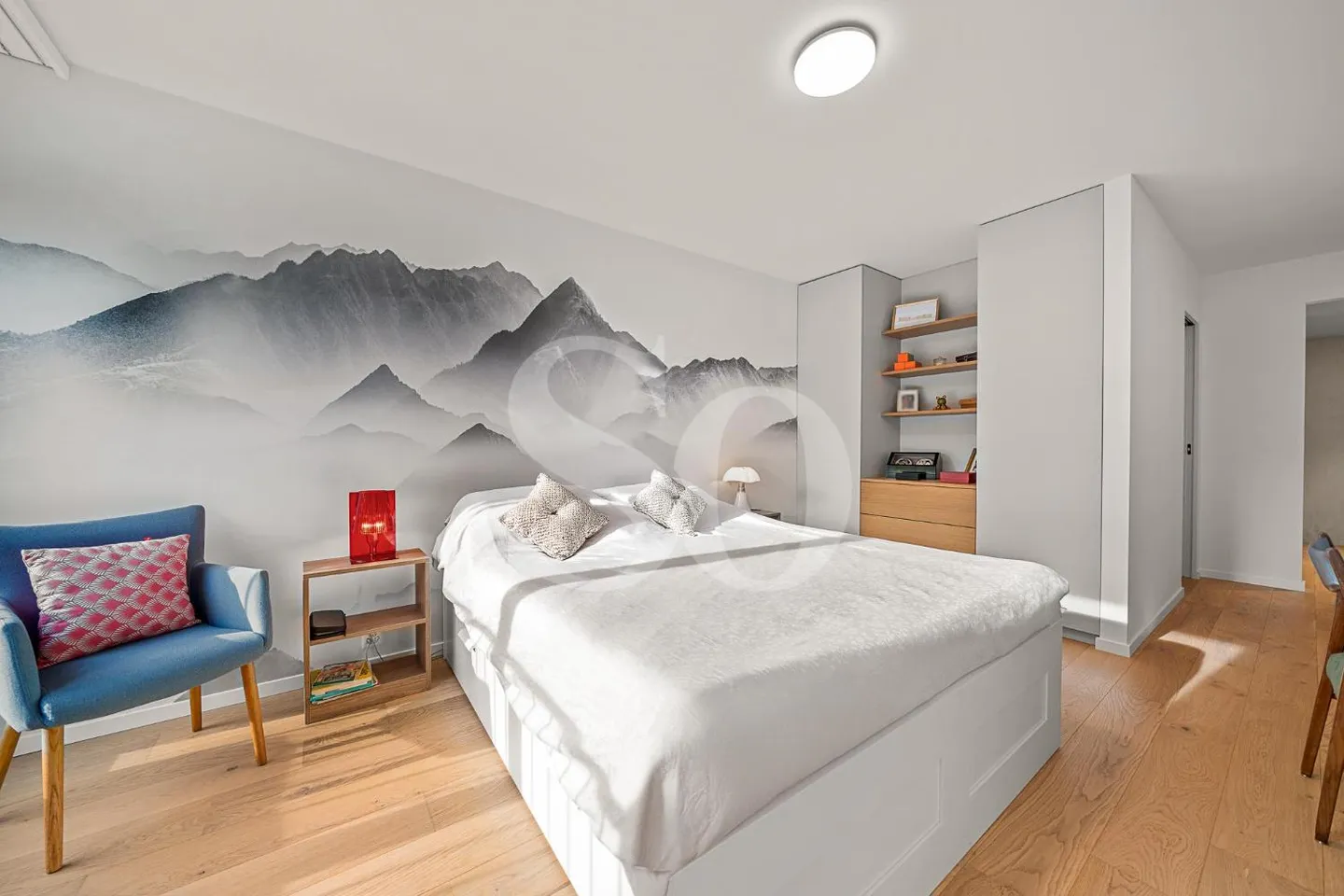 Exclusivity: Magnificent renovated duplex in the heart of Rolle - Photo 8 of 12