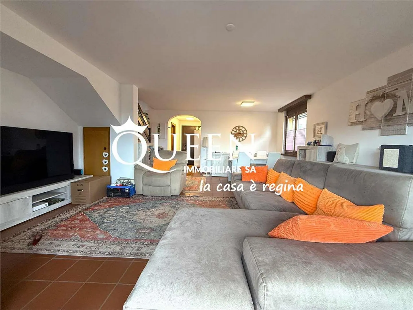 Cademario: Duplex 3.5 Rooms with Open View in Residence with Swimming Pool - Photo 1 of 13