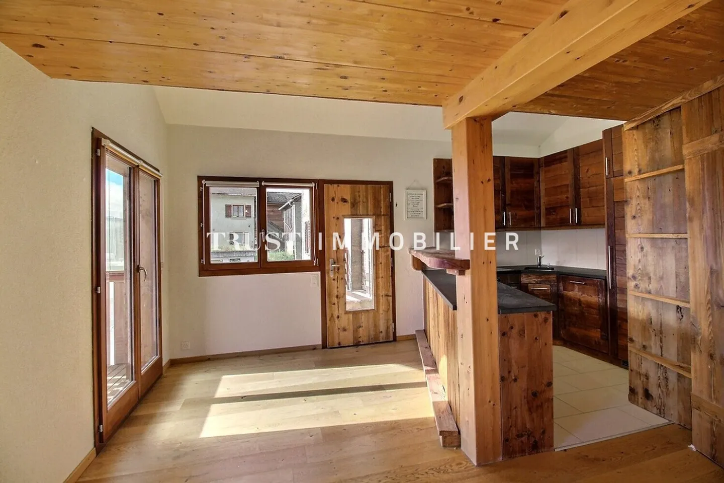 Charming Renovated Grange & Village House - Photo 3 of 20